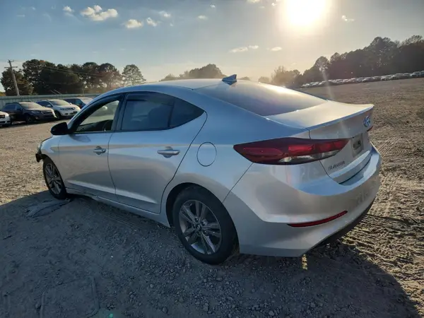 5NPD84LF7HH071048 2017 HYUNDAI ELANTRA - Image 2