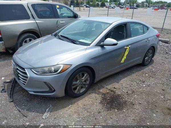 5NPD84LF7HH072569 2017 HYUNDAI ELANTRA - Image 2