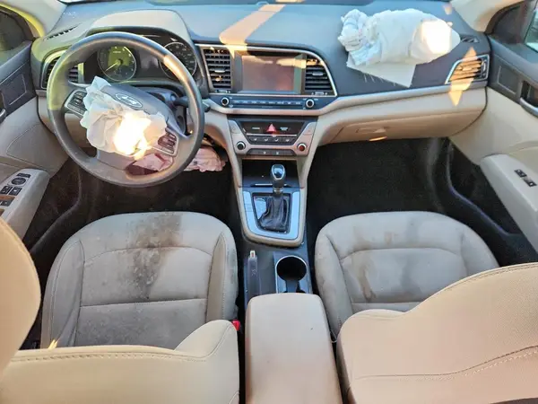 5NPD84LF7HH073723 2017 HYUNDAI ELANTRA - Image 8