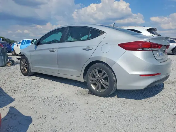 5NPD84LF7HH073849 2017 HYUNDAI ELANTRA - Image 2