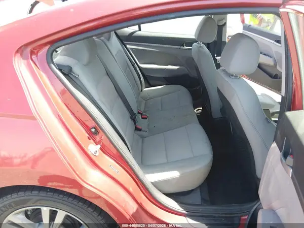 5NPD84LF7HH077903 2017 HYUNDAI ELANTRA - Image 8
