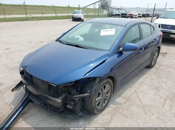 5NPD84LF7HH081076 2017 HYUNDAI ELANTRA - Image 2