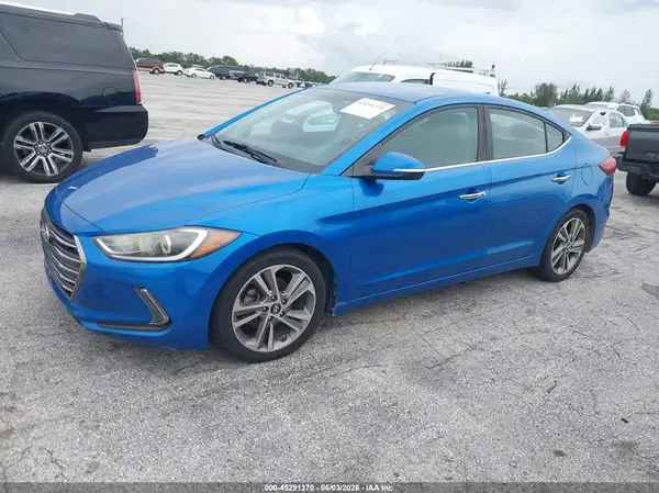 5NPD84LF7HH084415 2017 HYUNDAI ELANTRA - Image 2