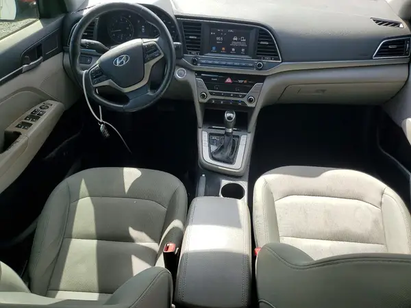 5NPD84LF7HH084494 2017 HYUNDAI ELANTRA - Image 8