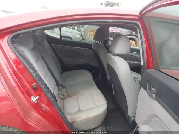 5NPD84LF7HH084558 2017 HYUNDAI ELANTRA - Image 8