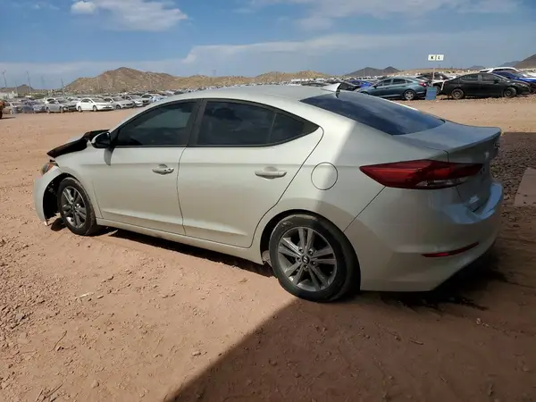5NPD84LF7HH085855 2017 HYUNDAI ELANTRA - Image 2