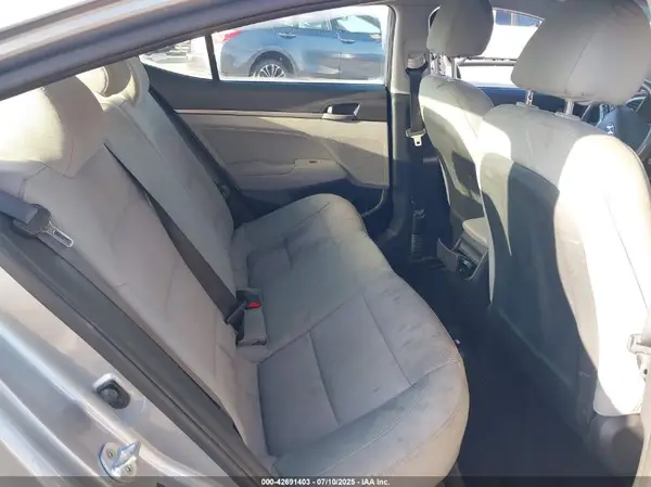 5NPD84LF7HH089663 2017 HYUNDAI ELANTRA - Image 8