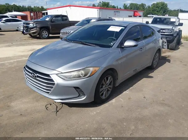 5NPD84LF7HH091252 2017 HYUNDAI ELANTRA - Image 2