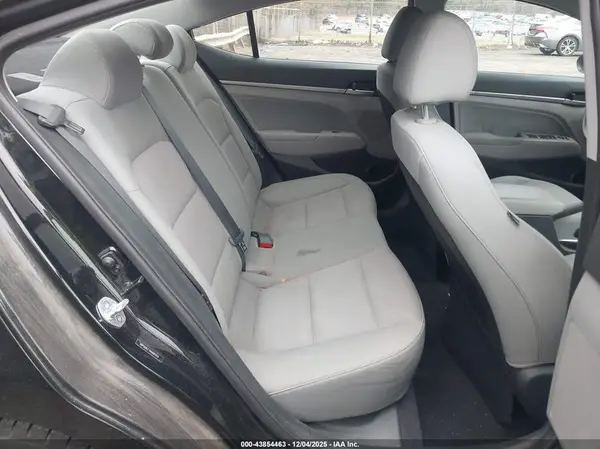5NPD84LF7HH091414 2017 HYUNDAI ELANTRA - Image 8