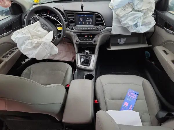 5NPD84LF7HH093051 2017 HYUNDAI ELANTRA - Image 8