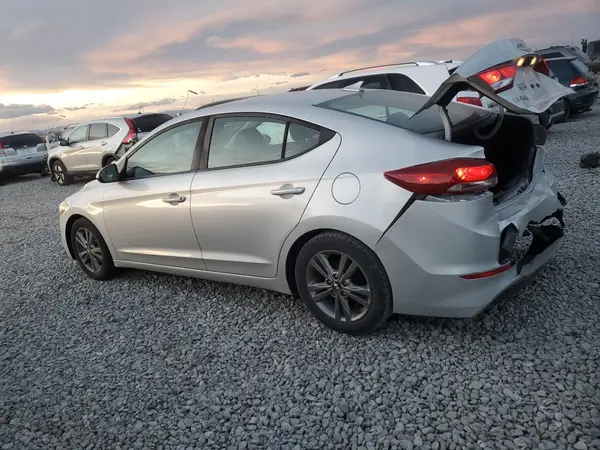 5NPD84LF7HH096435 2017 HYUNDAI ELANTRA - Image 2