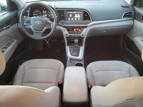 5NPD84LF7HH096435 2017 HYUNDAI ELANTRA - Image 8