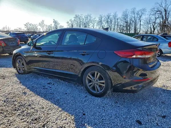 5NPD84LF7HH099318 2017 HYUNDAI ELANTRA - Image 2