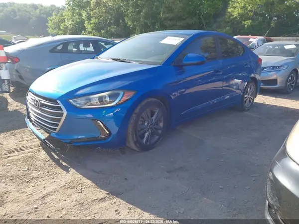 5NPD84LF7HH105702 2017 HYUNDAI ELANTRA - Image 2