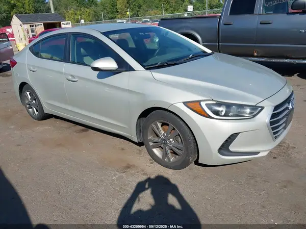 5NPD84LF7HH106719 2017 HYUNDAI ELANTRA - Image 1