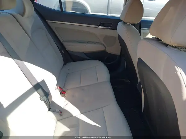 5NPD84LF7HH106719 2017 HYUNDAI ELANTRA - Image 8