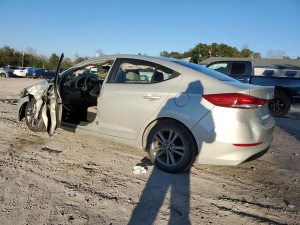 5NPD84LF7HH107126 2017 HYUNDAI ELANTRA - Image 2
