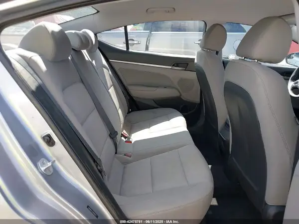 5NPD84LF7HH108471 2017 HYUNDAI ELANTRA - Image 8