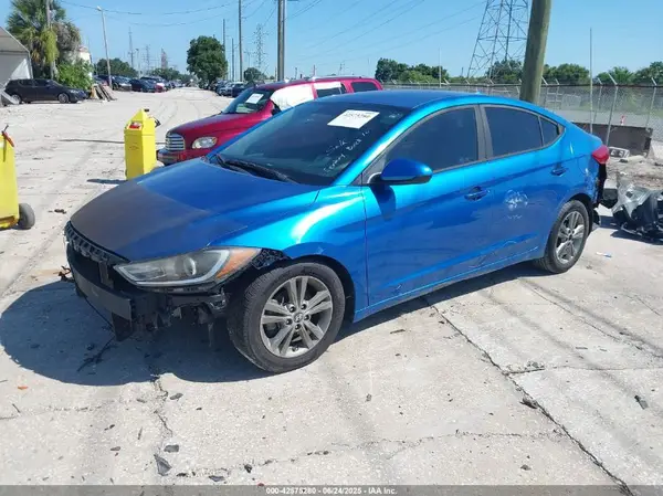 5NPD84LF7HH109233 2017 HYUNDAI ELANTRA - Image 2