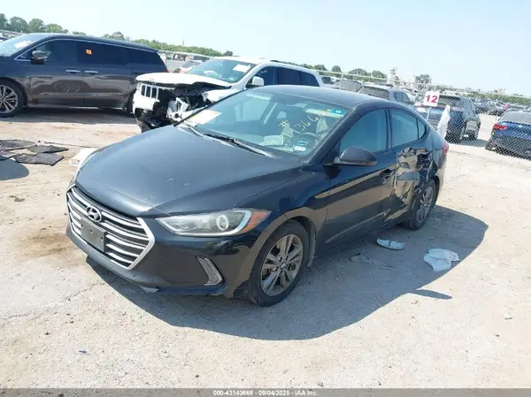 5NPD84LF7HH113685 2017 HYUNDAI ELANTRA - Image 2