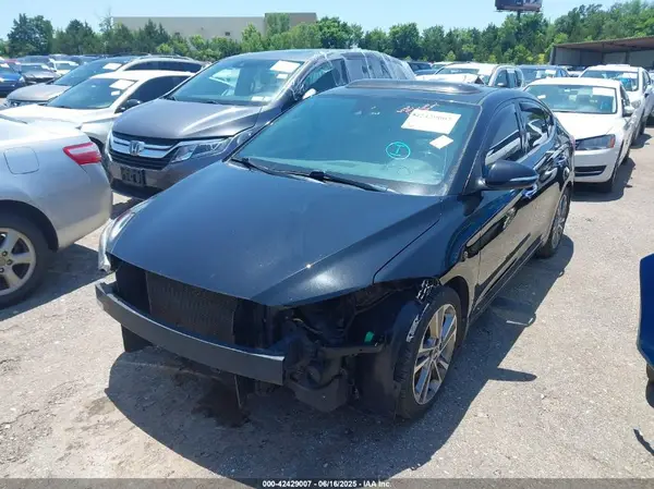 5NPD84LF7HH113993 2017 HYUNDAI ELANTRA - Image 2
