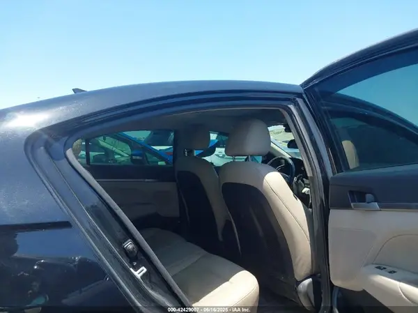 5NPD84LF7HH113993 2017 HYUNDAI ELANTRA - Image 8