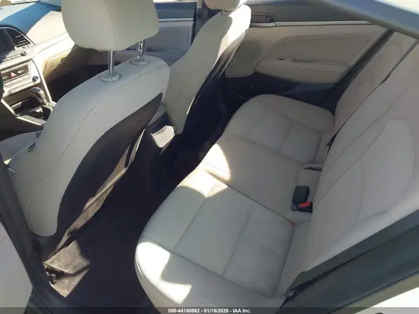5NPD84LF7HH116313 2017 HYUNDAI ELANTRA - Image 8