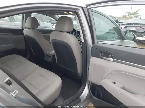 5NPD84LF7HH117249 2017 HYUNDAI ELANTRA - Image 8