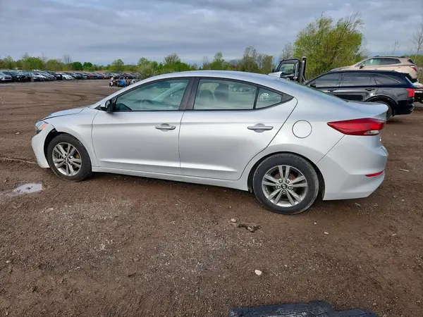 5NPD84LF7HH118062 2017 HYUNDAI ELANTRA - Image 2
