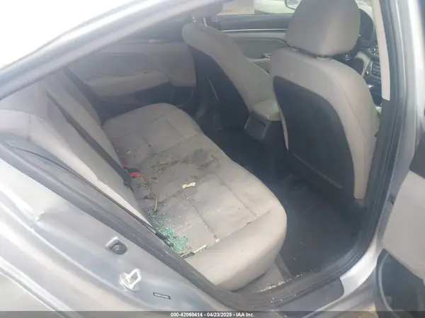 5NPD84LF7HH119468 2017 HYUNDAI ELANTRA - Image 8