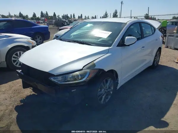 5NPD84LF7HH124881 2017 HYUNDAI ELANTRA - Image 2