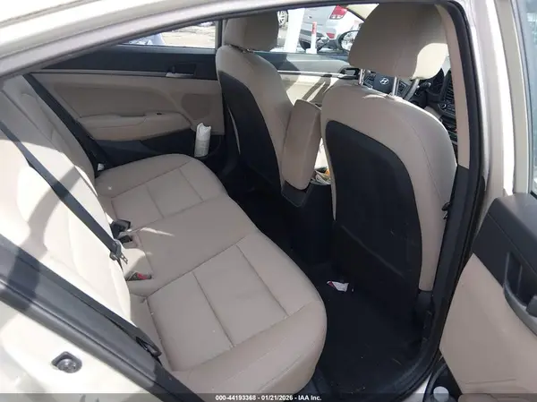 5NPD84LF7HH130793 2017 HYUNDAI ELANTRA - Image 8