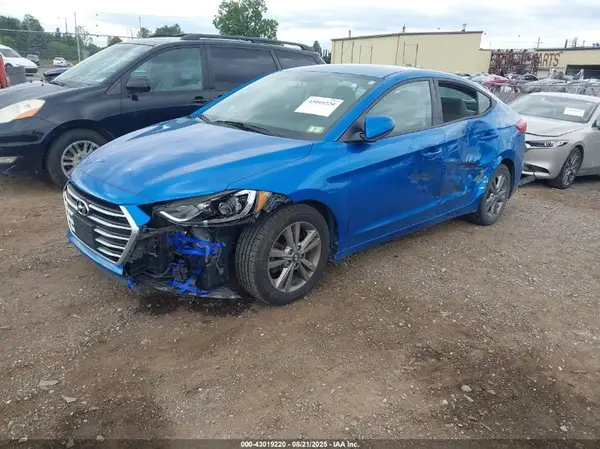 5NPD84LF7HH130826 2017 HYUNDAI ELANTRA - Image 2