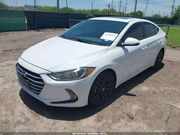 5NPD84LF7HH132012 2017 HYUNDAI ELANTRA - Image 2