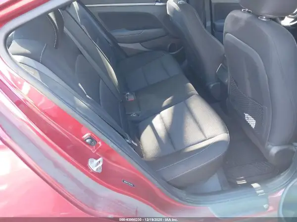 5NPD84LF7HH133631 2017 HYUNDAI ELANTRA - Image 8