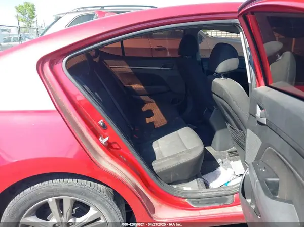 5NPD84LF7HH135959 2017 HYUNDAI ELANTRA - Image 8