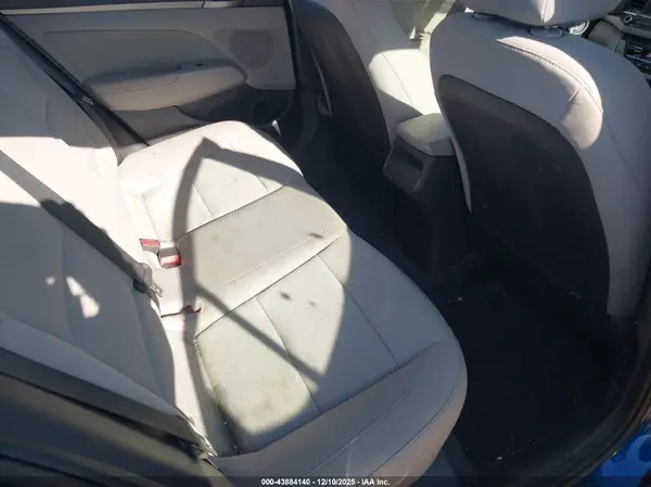 5NPD84LF7HH136433 2017 HYUNDAI ELANTRA - Image 8