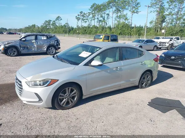 5NPD84LF7HH137534 2017 HYUNDAI ELANTRA - Image 2