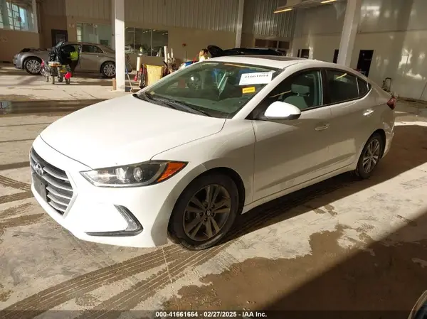 5NPD84LF7HH139686 2017 HYUNDAI ELANTRA - Image 2