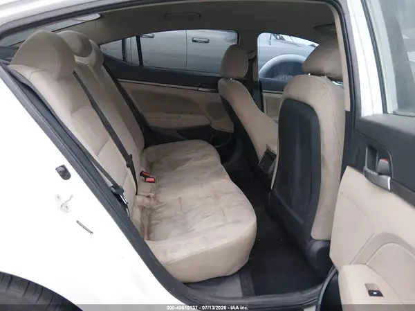 5NPD84LF7HH140403 2017 HYUNDAI ELANTRA - Image 8