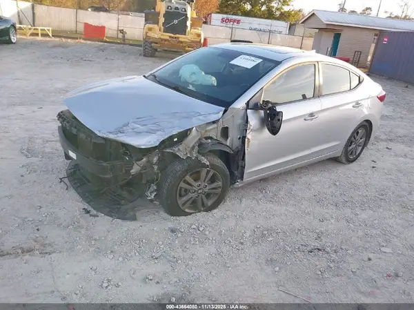 5NPD84LF7HH141793 2017 HYUNDAI ELANTRA - Image 2
