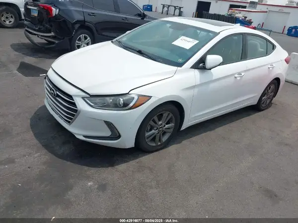 5NPD84LF7HH155080 2017 HYUNDAI ELANTRA - Image 2