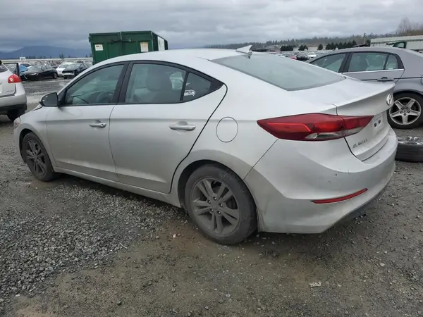 5NPD84LF7HH156701 2017 HYUNDAI ELANTRA - Image 2