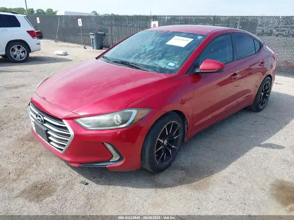 5NPD84LF7HH157248 2017 HYUNDAI ELANTRA - Image 2