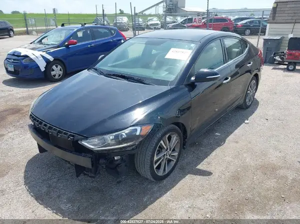 5NPD84LF7HH159386 2017 HYUNDAI ELANTRA - Image 2