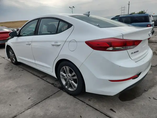 5NPD84LF7HH161526 2017 HYUNDAI ELANTRA - Image 2