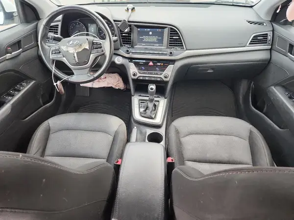 5NPD84LF7HH161526 2017 HYUNDAI ELANTRA - Image 8