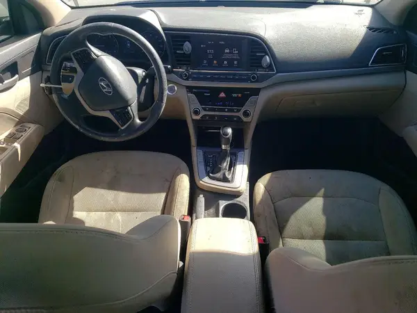 5NPD84LF7HH172607 2017 HYUNDAI ELANTRA - Image 8