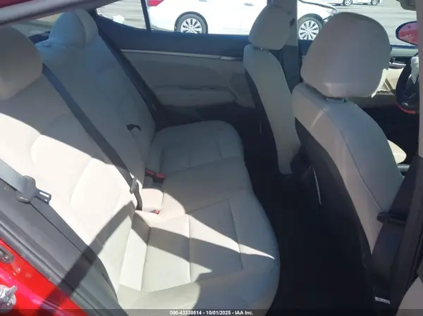 5NPD84LF7HH173076 2017 HYUNDAI ELANTRA - Image 8