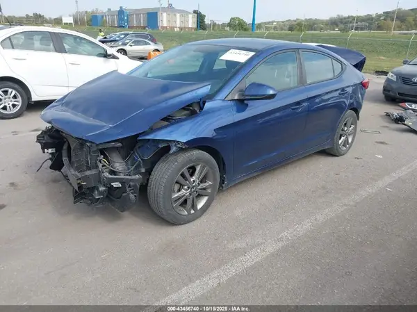 5NPD84LF7HH173871 2017 HYUNDAI ELANTRA - Image 2